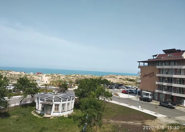 Stoyanovi بريمورسكو